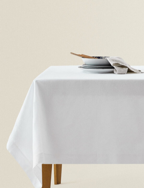 Basic Cotton Tablecloth